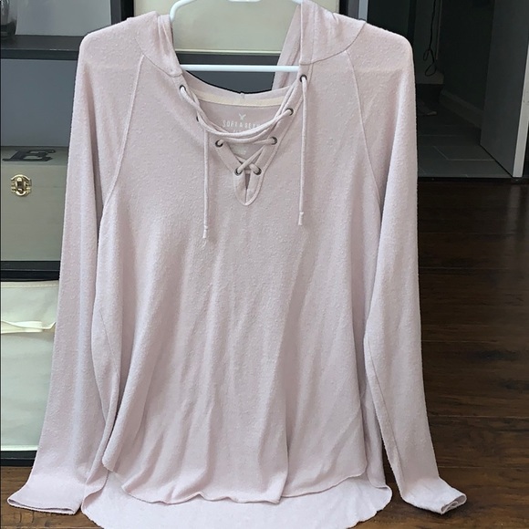 AE Light Pink Sweatshirt - Picture 1 of 2